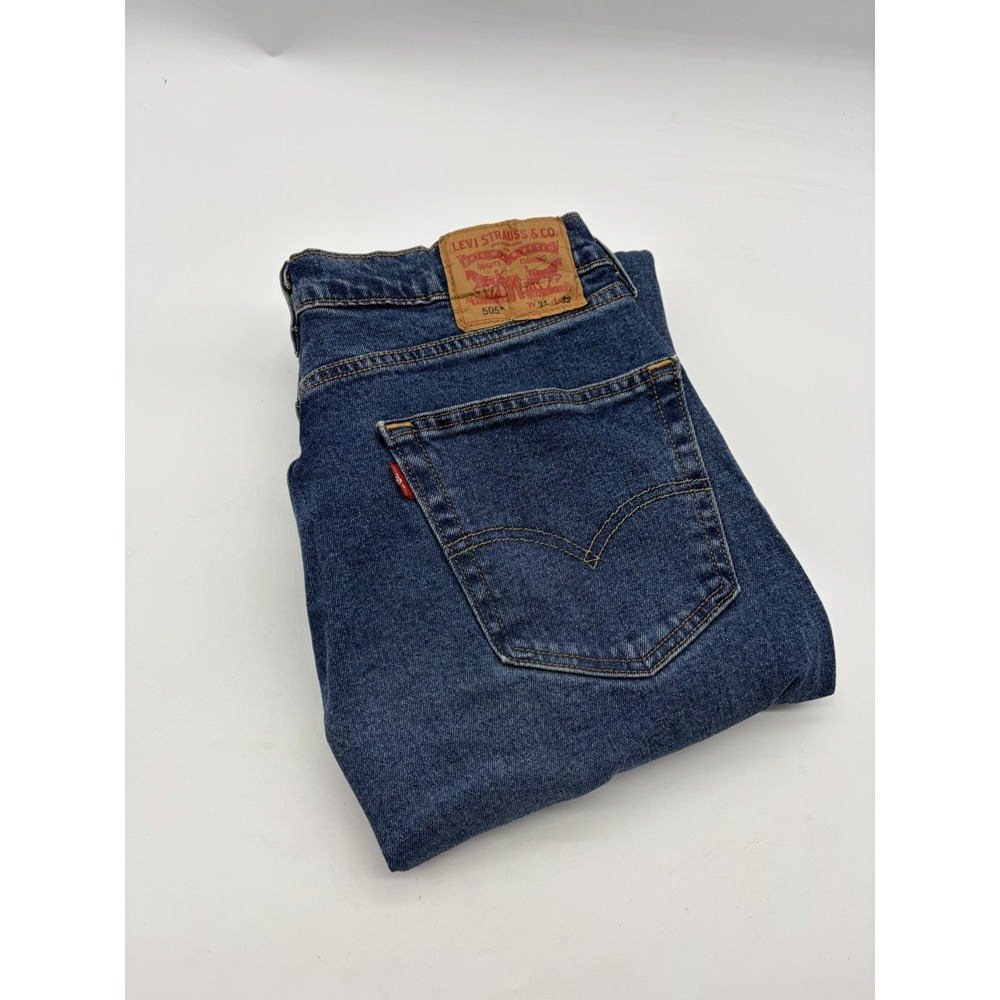 Levis 505 Regular Fit Jeans Mens 31x32 Blue Medium Wash Straight Leg Denim